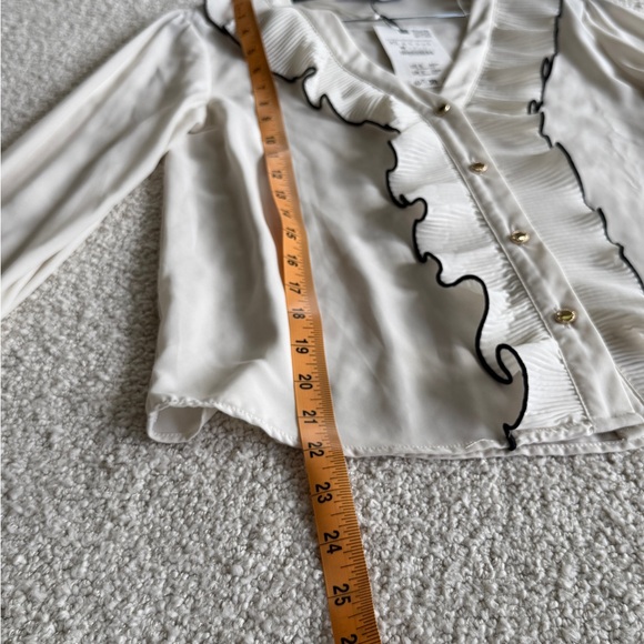 Zara Cream Ruffle Blouse - Picture 4 of 6